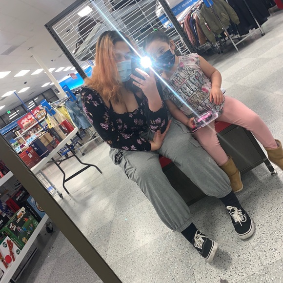 Meet your Posher, Ruby - Picture 1 of 1